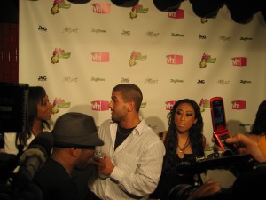 Chaos on the red carpet with The Entertainer and Cali from "I Love Money 2"